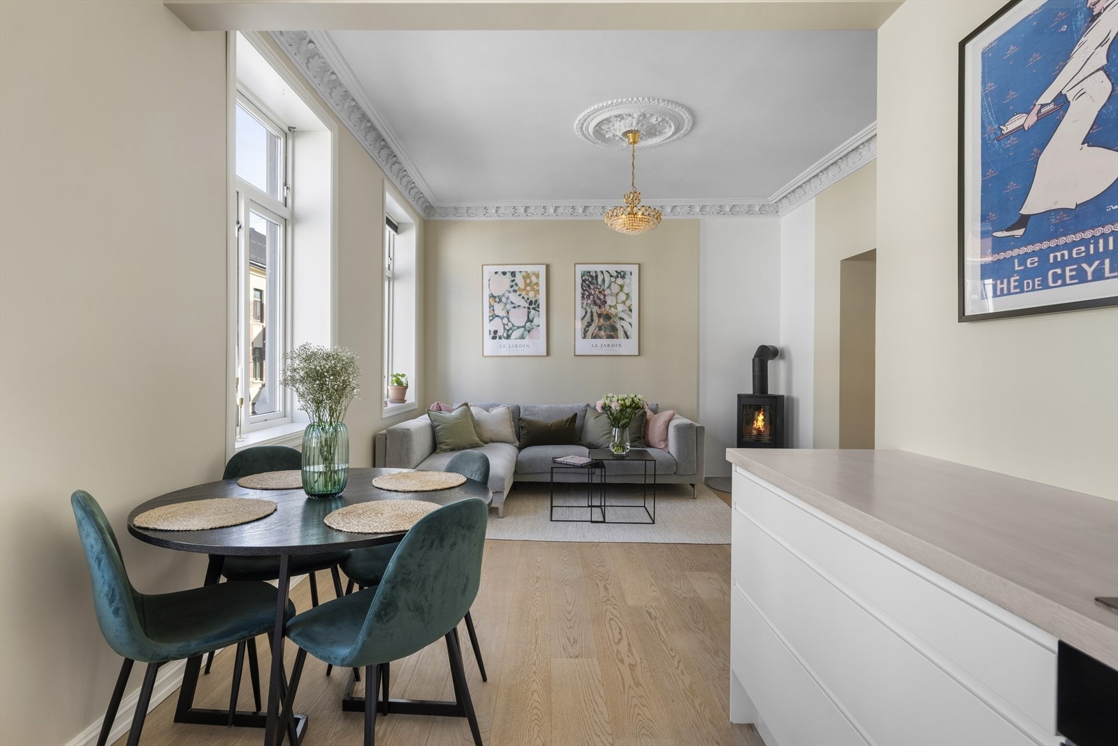 I tilknytning til kjøkkenet så har du plass til å innrede med spisegruppe - perfekt for å samle venner og familie til hyggelige middager! Galleribilde