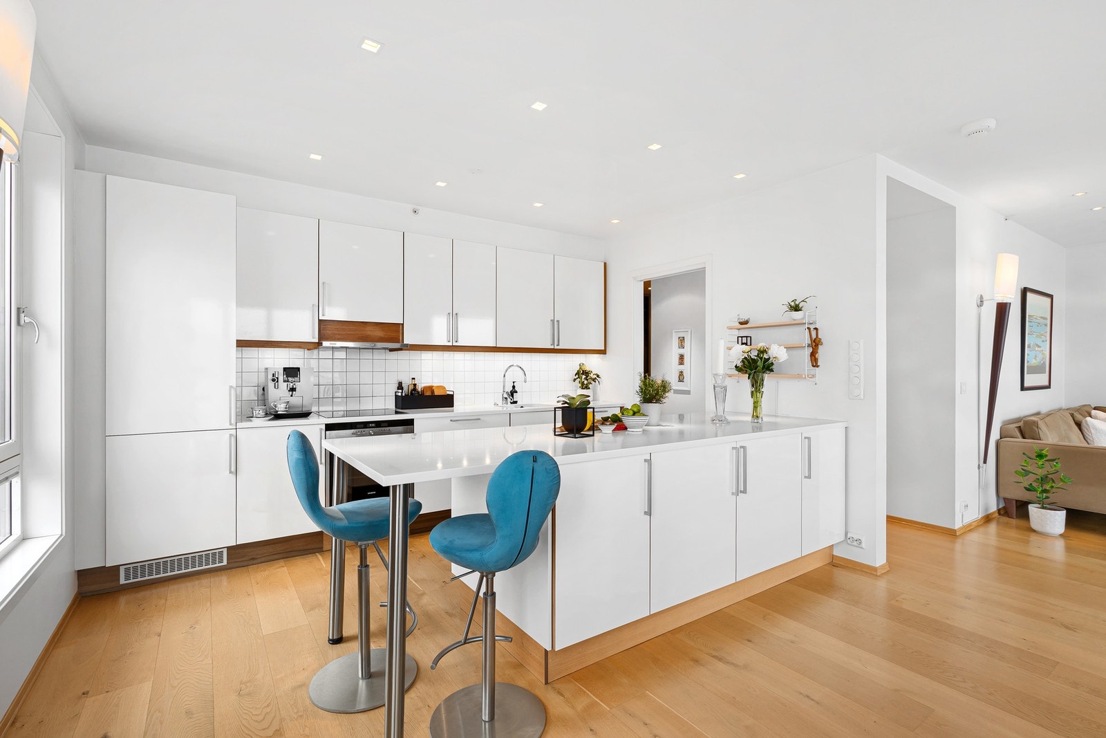 Tidløst klassisk kjøkken. Galleribilde