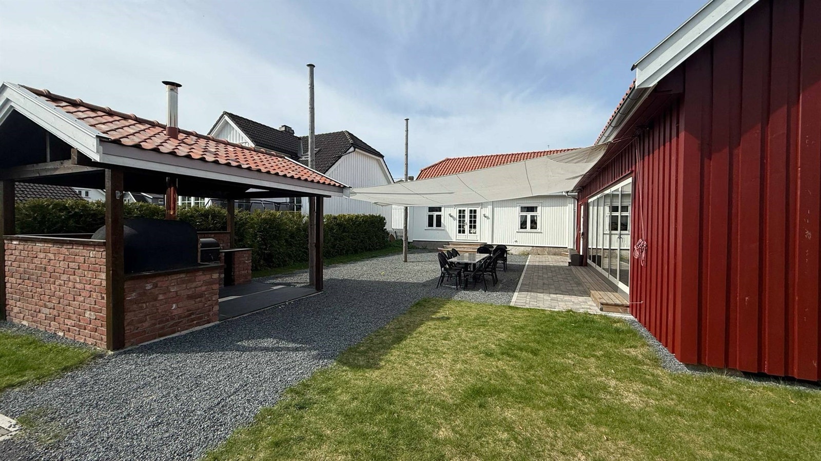 På Svelvigen brygge kan selskapslokale med utekjøkken leies av beboere til sammenkomst og feiring Galleribilde
