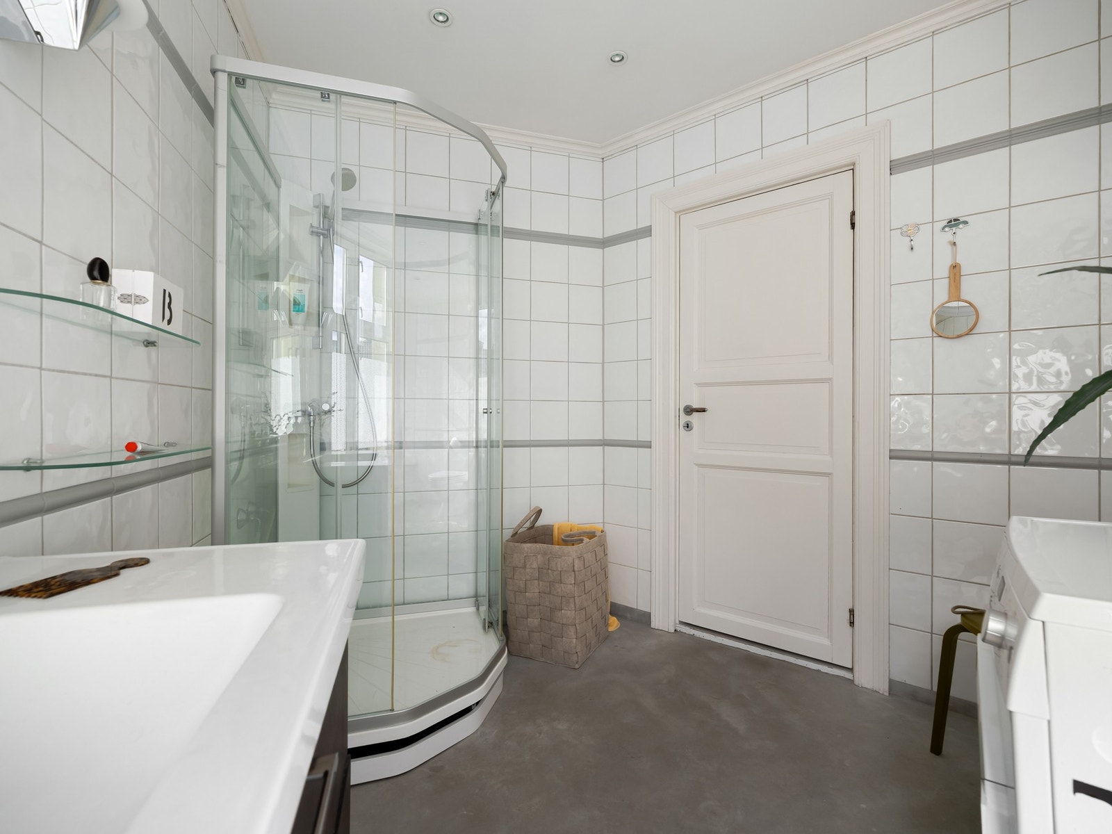 Det er også plass og opplegg for vaskemaskin og tørketrommel. Galleribilde