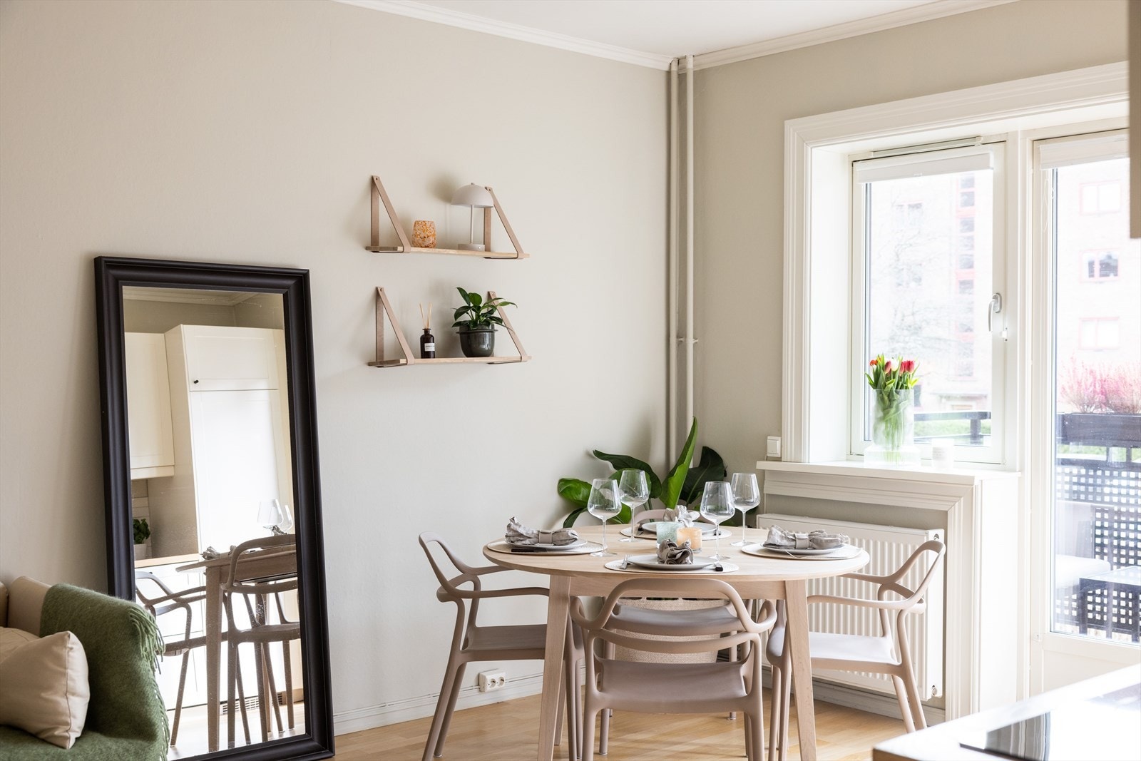 Leiligheten holder en gjennomgående god standard. Galleribilde