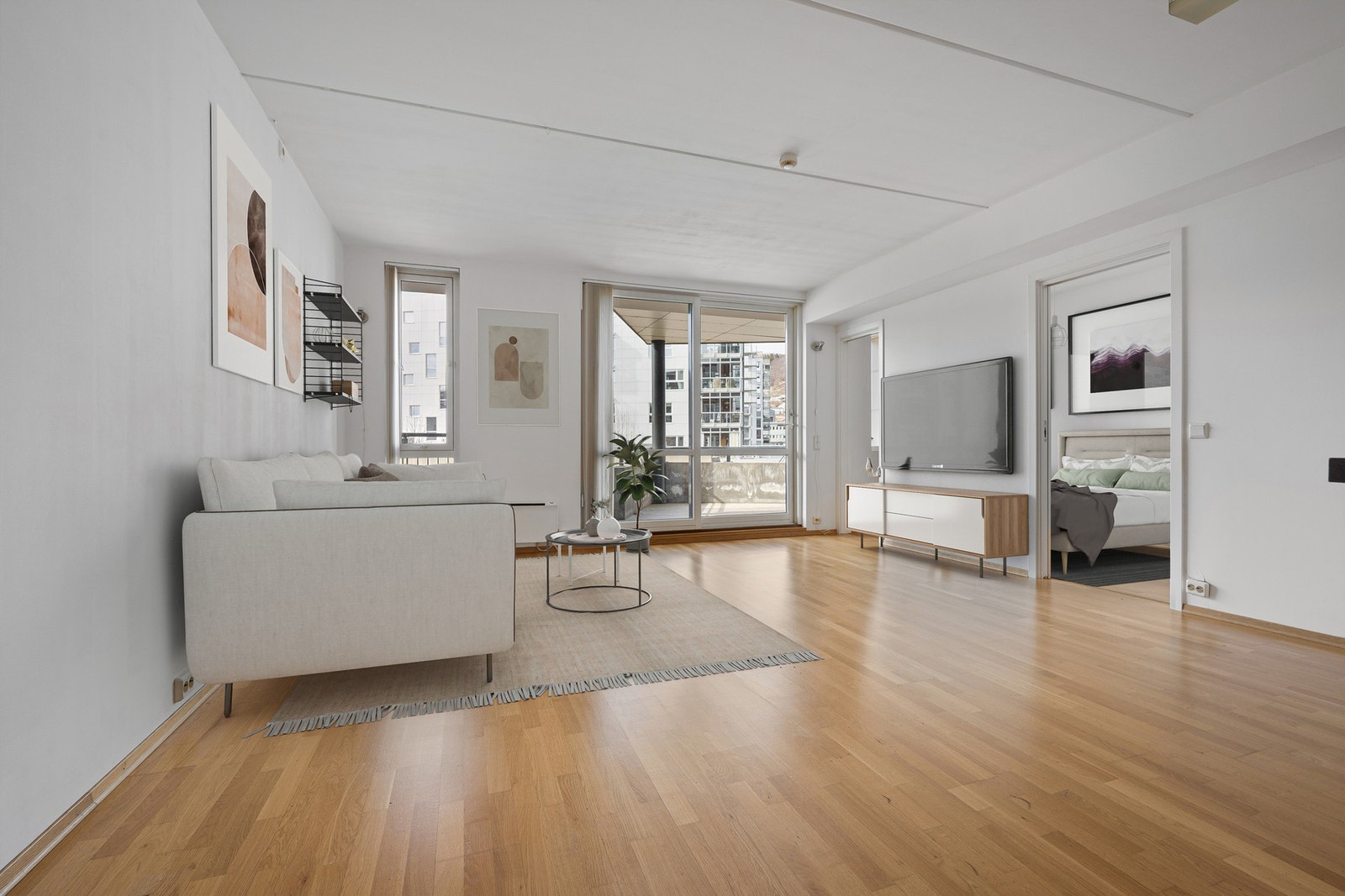 Velkommen inn i stua! Her med digital møblering, man kan også bruke ekte møbler her :-) Galleribilde