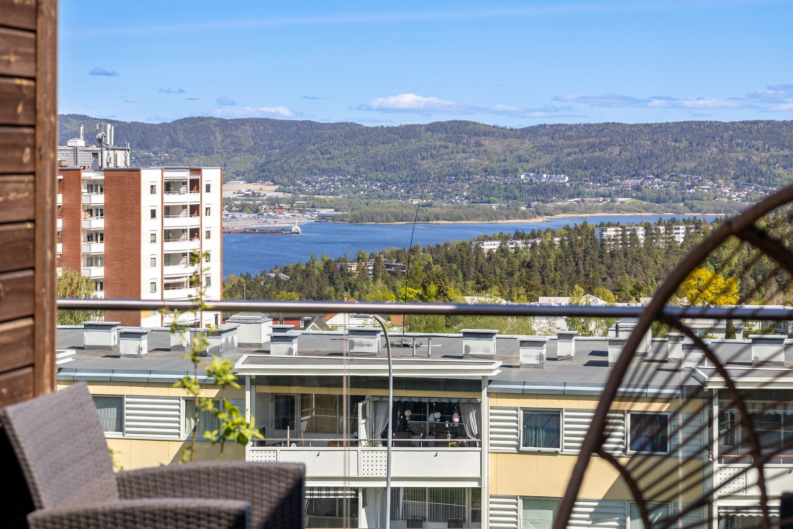 Takterrassen byr på flott utsikt Galleribilde