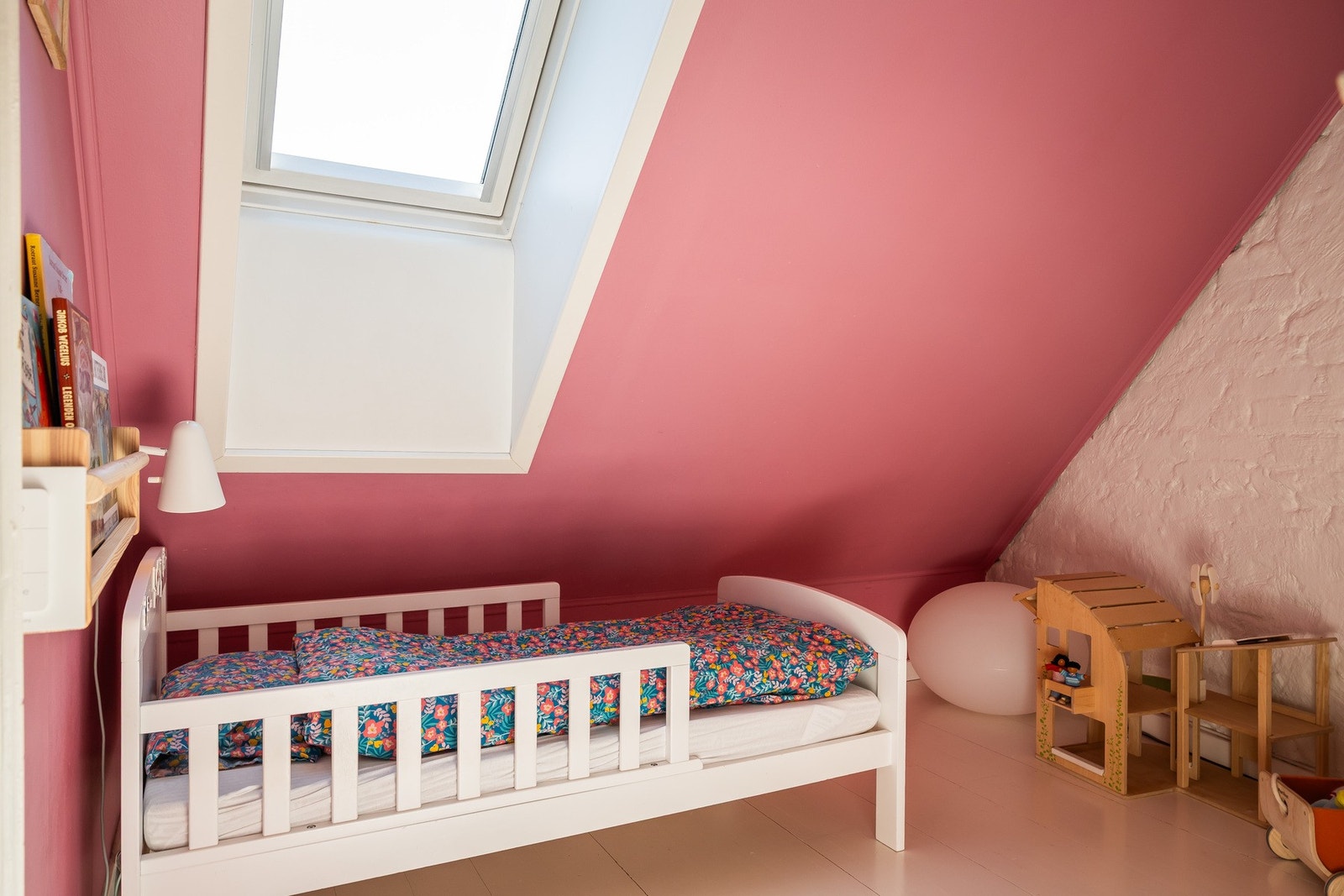 Disponibelt rom benyttes i dag som et soverom (ikke godkjent for varig opphold). Galleribilde