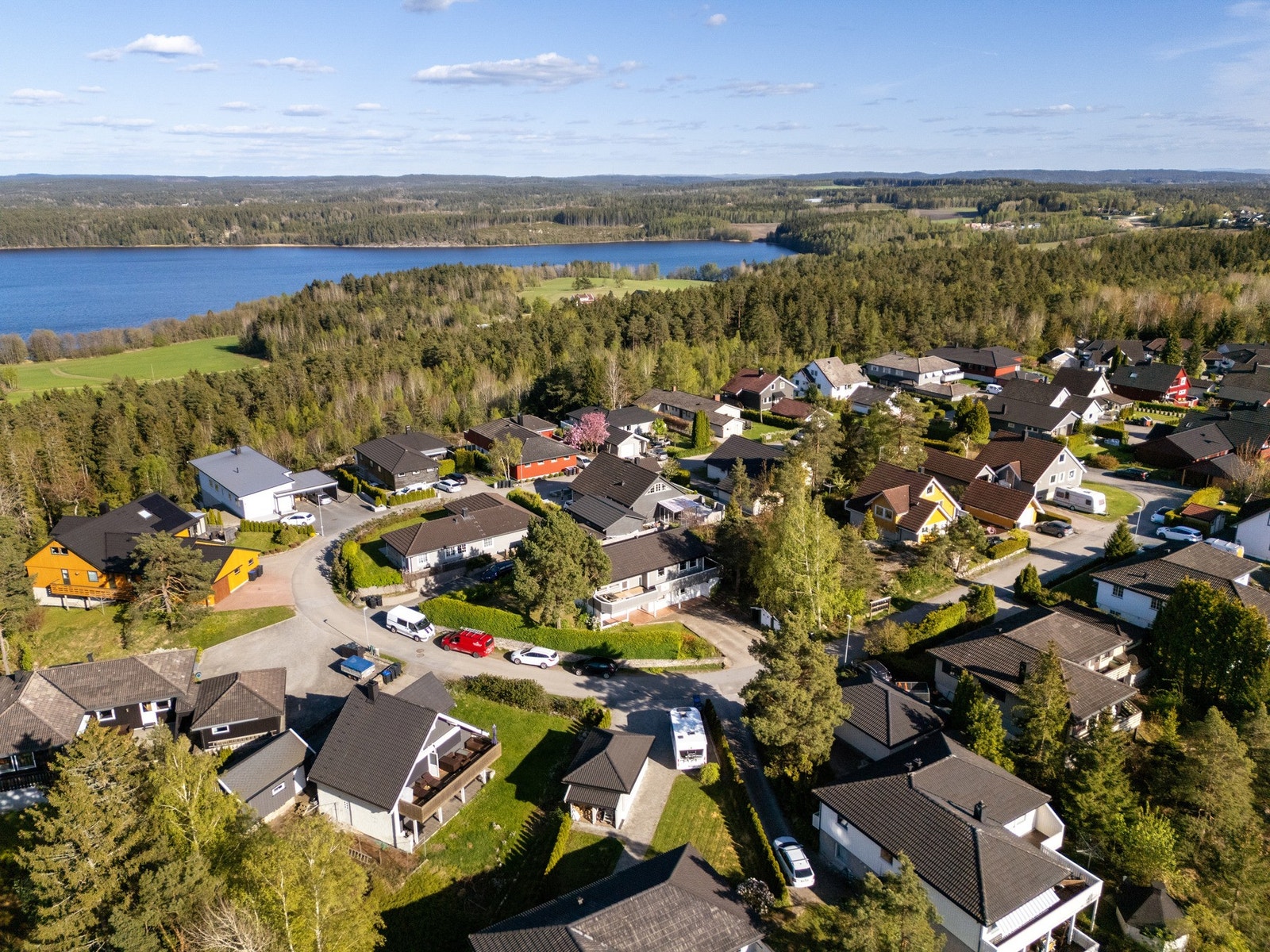 Velkommen til Nordlitoppen 48, presentert av ASK Meglerverket v/Sondre Lien! Galleribilde