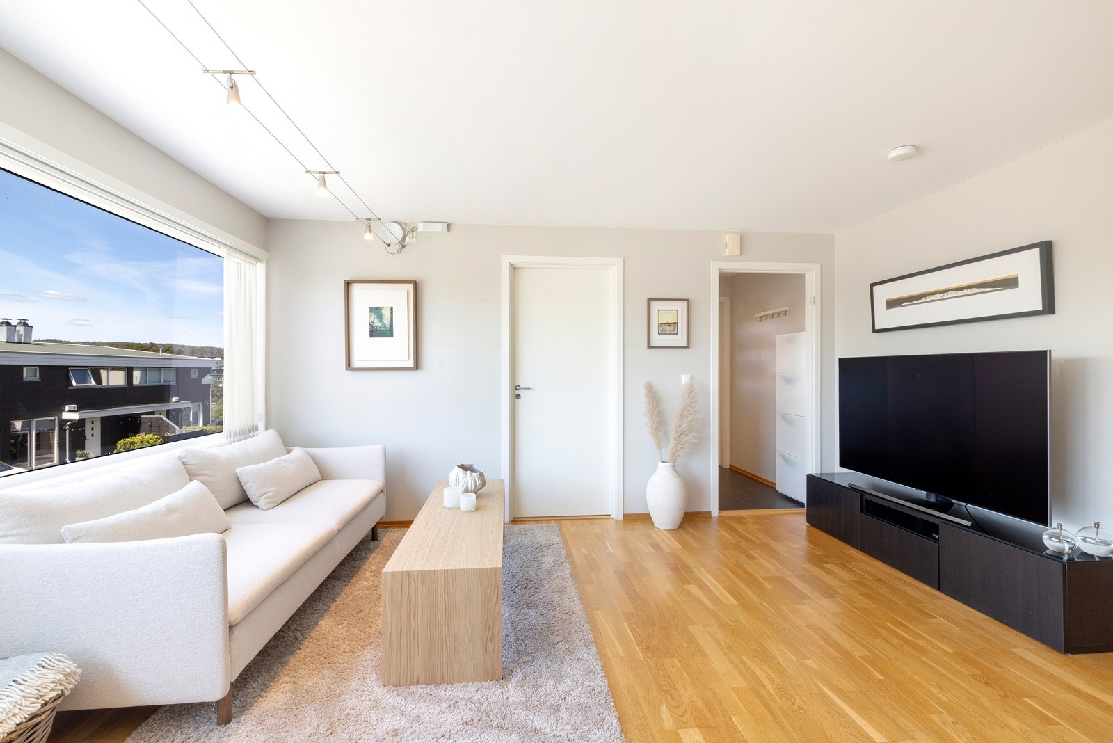 Stue med plass til sofagruppe Galleribilde