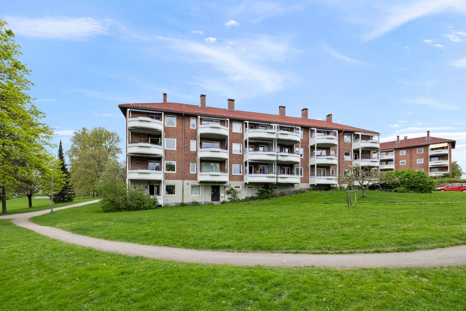 Området er pent opparbeidet og byr på gode fellesområder Galleribilde