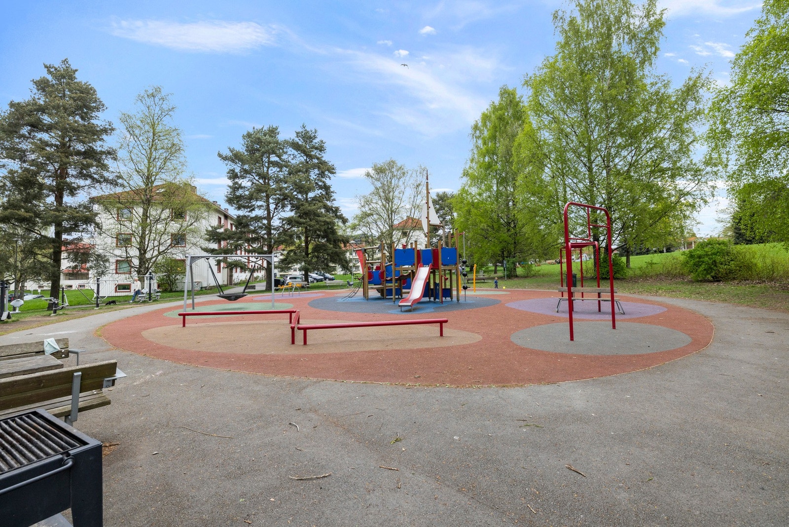 Fellesområdet har flere lekeplasser, hvor noen av de ligger i umiddelbar nærhet Galleribilde