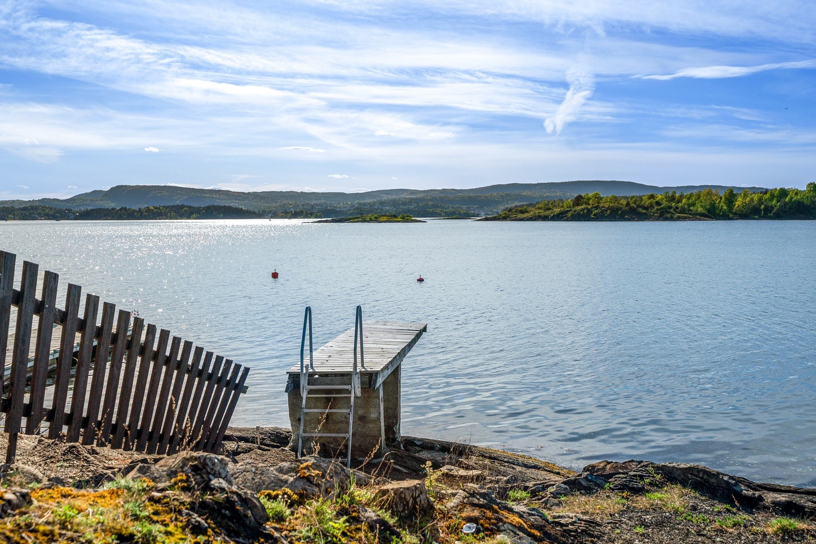 Eiendommen er en del av Eiendommen er en del av Sameiet Langodden Fellesstrand med flotte fellesområder som strand, grøntområder og badeplass. Galleribilde