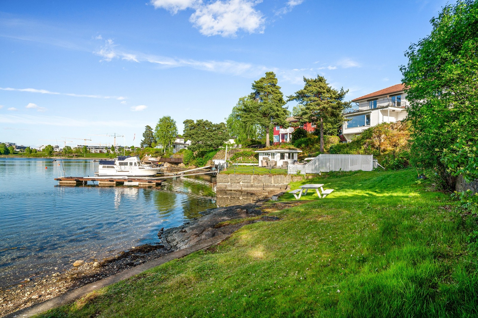 Herlige fellesområder som eiendommen har eierskap i. Galleribilde
