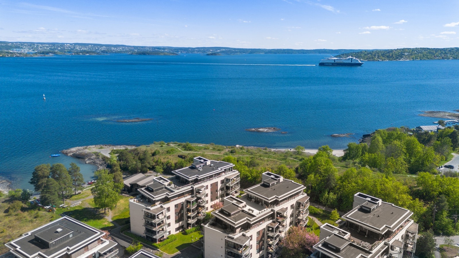 Velkommen til Rolfsbuktalléen 23 - presentert av Christian L. Mathiesen. Galleribilde