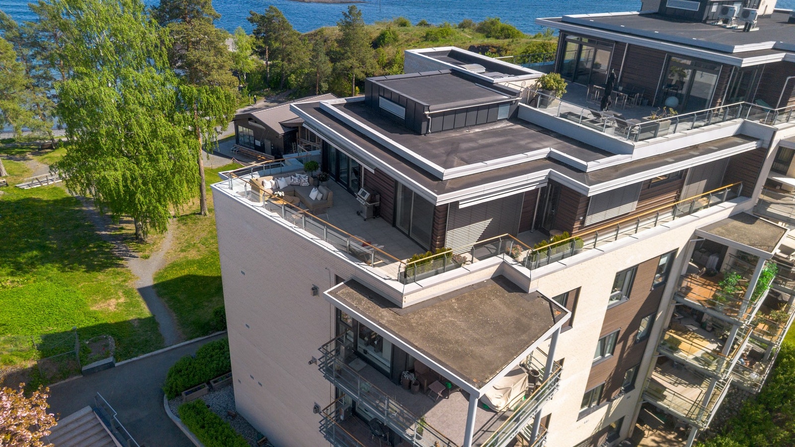 Ypperlig beliggenhet. Galleribilde