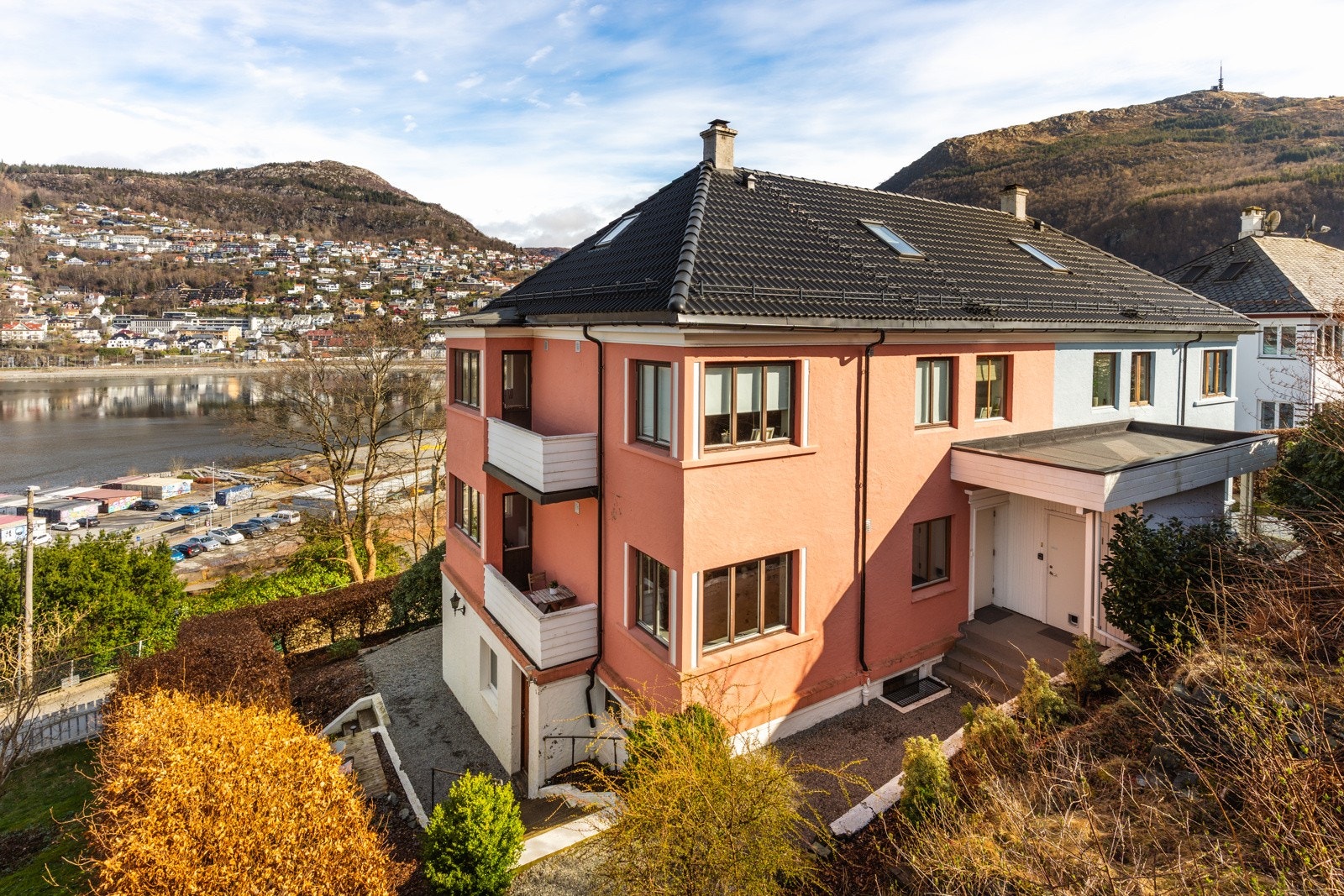 EIE Eiendomsmegling v/ Simon Aasen har gleden av å presentere Klaus Hanssens vei 33A! Galleribilde