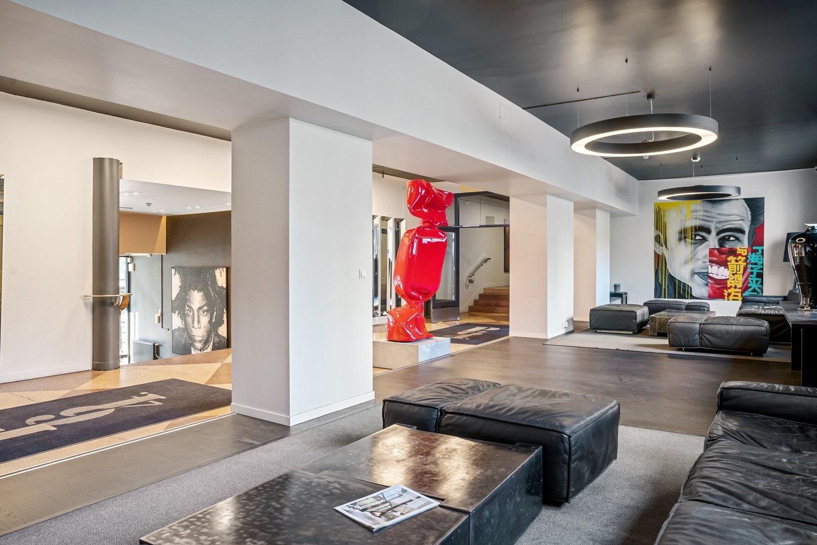 P64 ble vesentlig oppgradert i 2013 og kan tilby fantastisk felles takterrasse samt kjeller med biljardbord, shuffleboard og oppholdsrom som kan benyttes av sameiets beboere. Galleribilde