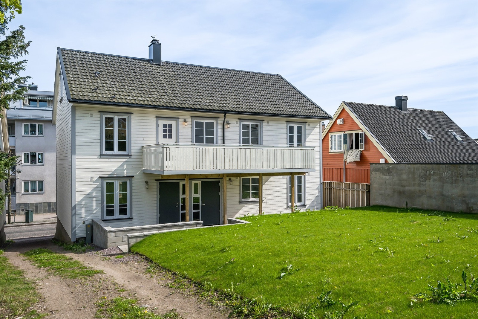 Velkommen til Storgata 65 - en stor, pen og nyrenovert leilighet i 2. etasje og loft Galleribilde