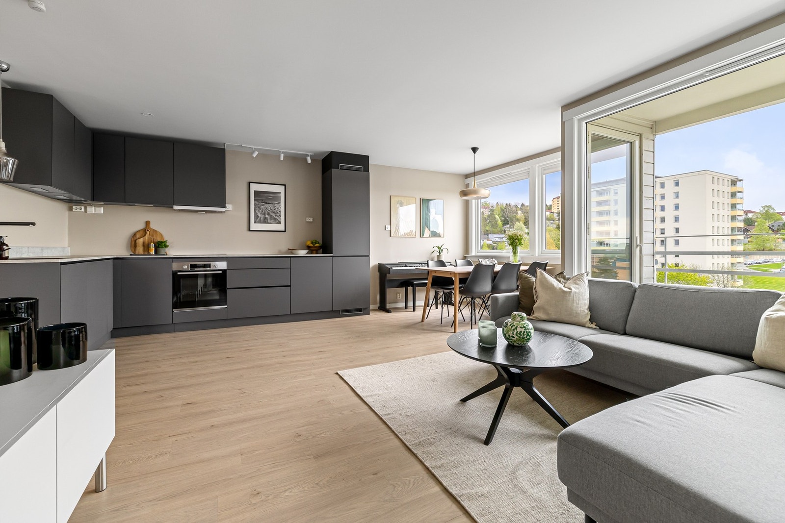 Nytt, tidsriktig gulv i 2021. Galleribilde