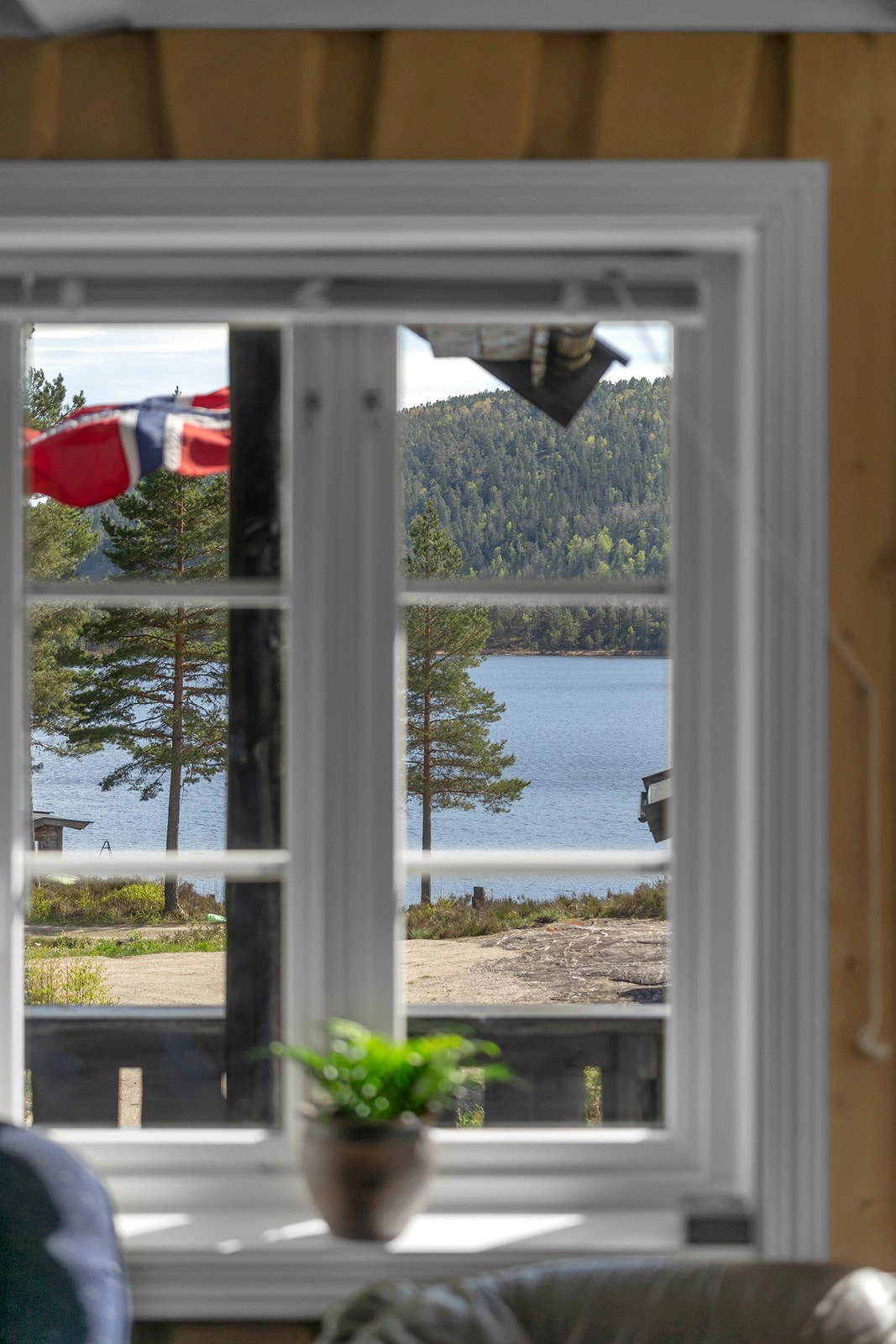 Utsikt som kan nytes til fra spisebordet. Galleribilde