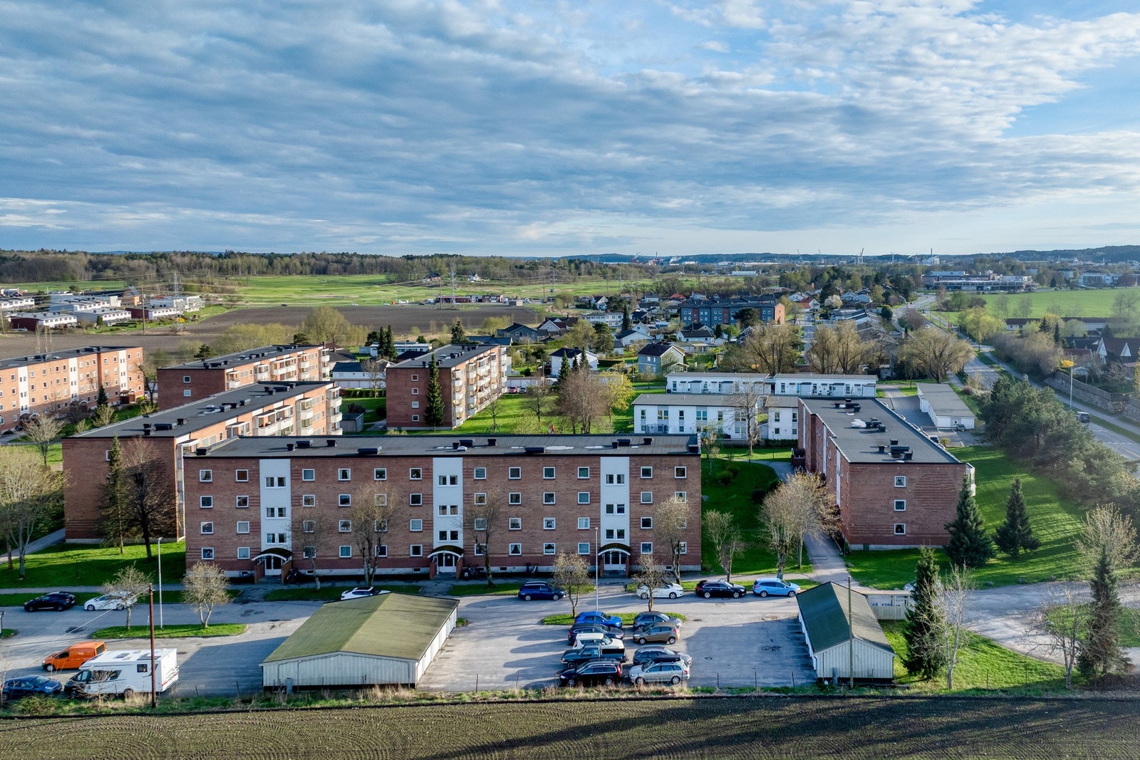 Velkommen på visning mandag 19.05 kl 17.00 - 18.00. Galleribilde