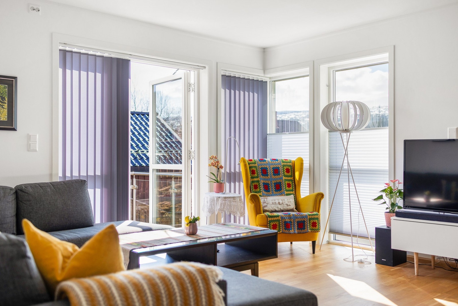 Fra stuen er det utgang til platting Galleribilde