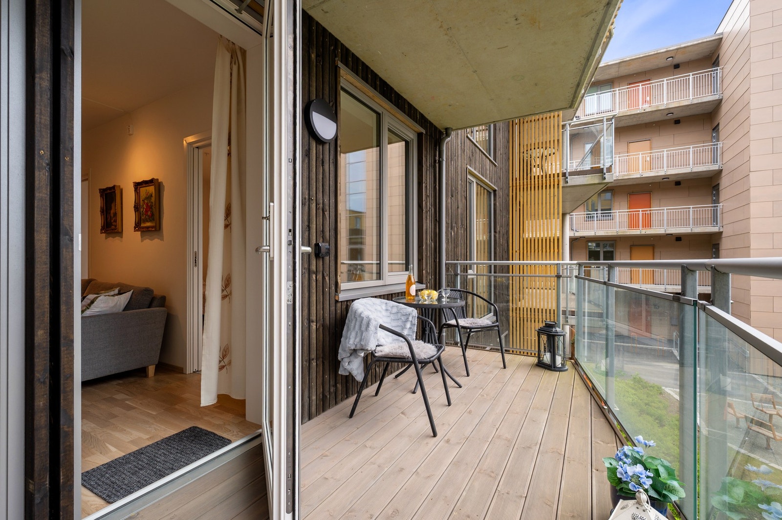 Romslig terrasse på 10 kvm. Galleribilde