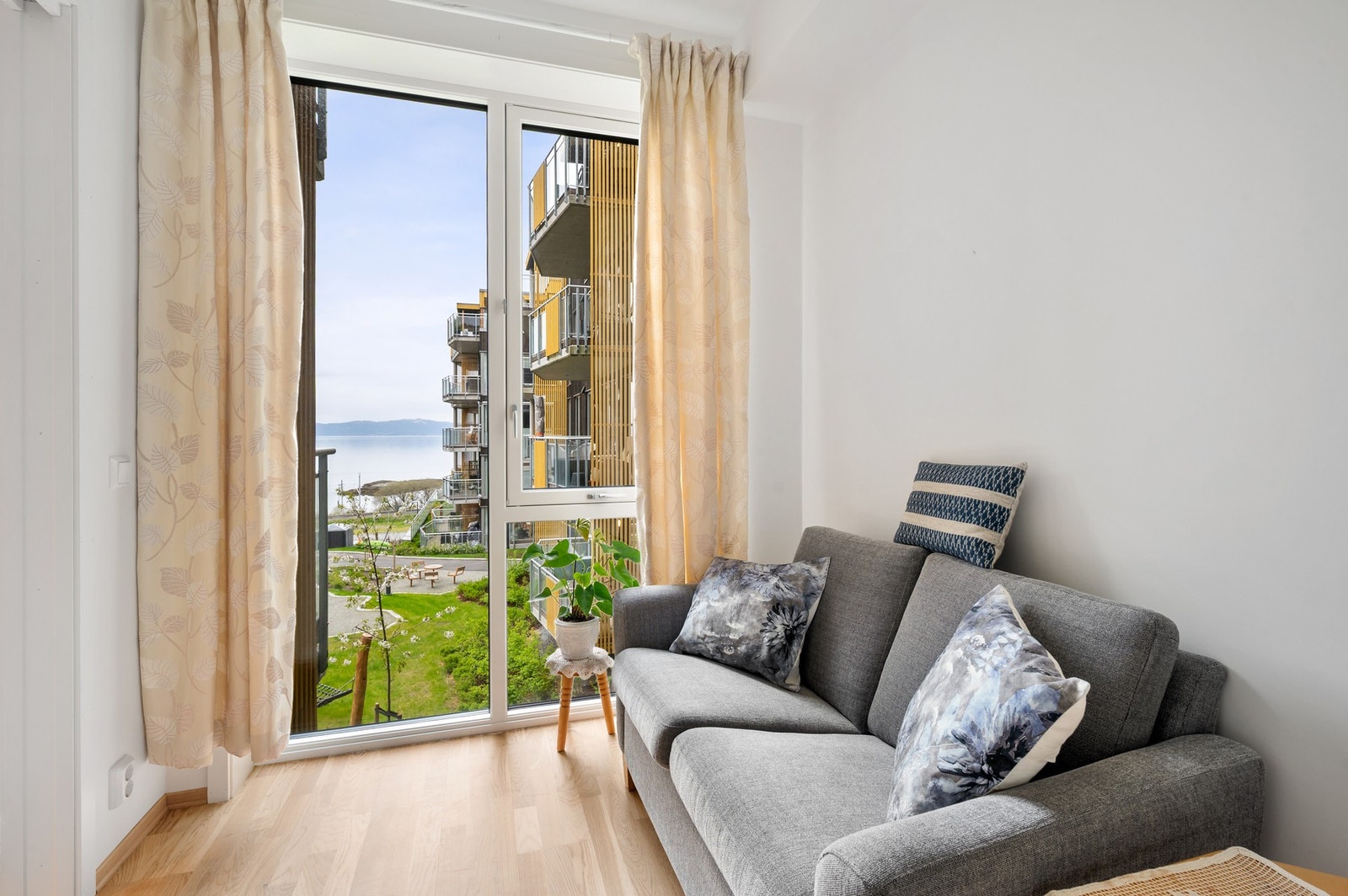 Rommet har god plass for å innredet i flere soner. Galleribilde