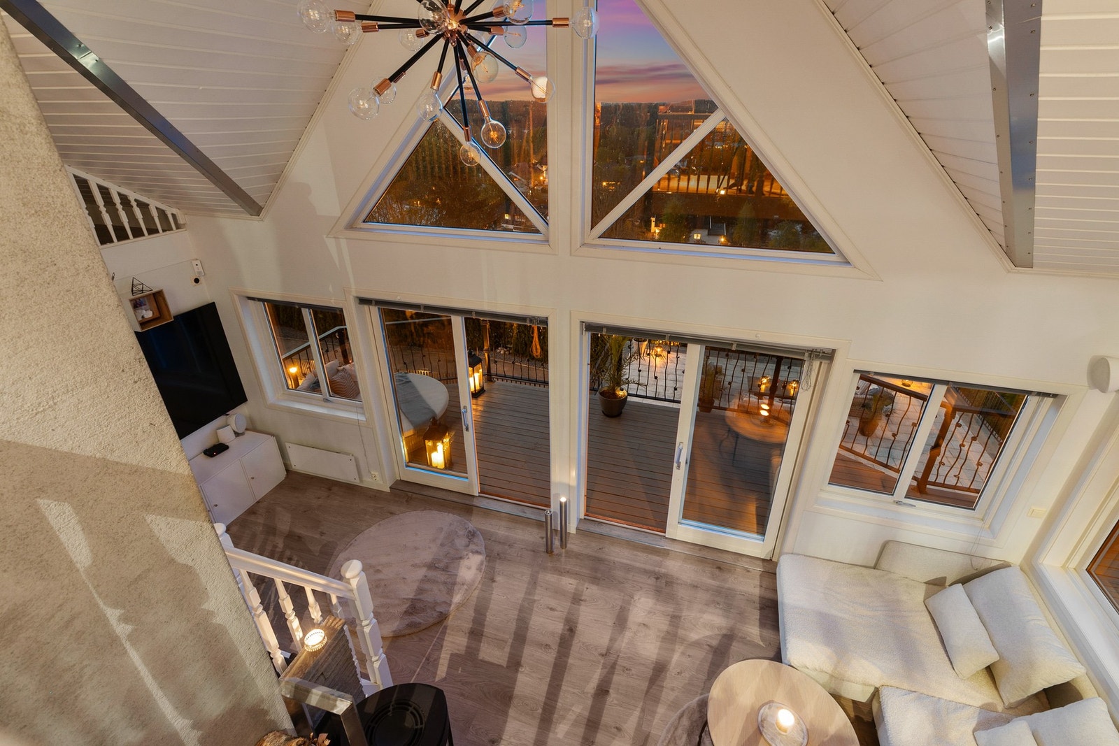 Fra stuen er det utgang til balkong Galleribilde