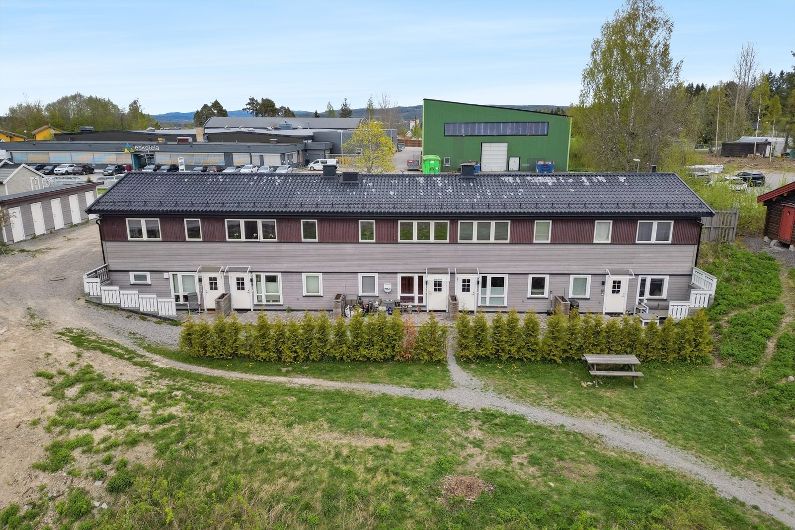 Bygget har totalt 10 leiligheter fordelt på 2 etasjer Galleribilde