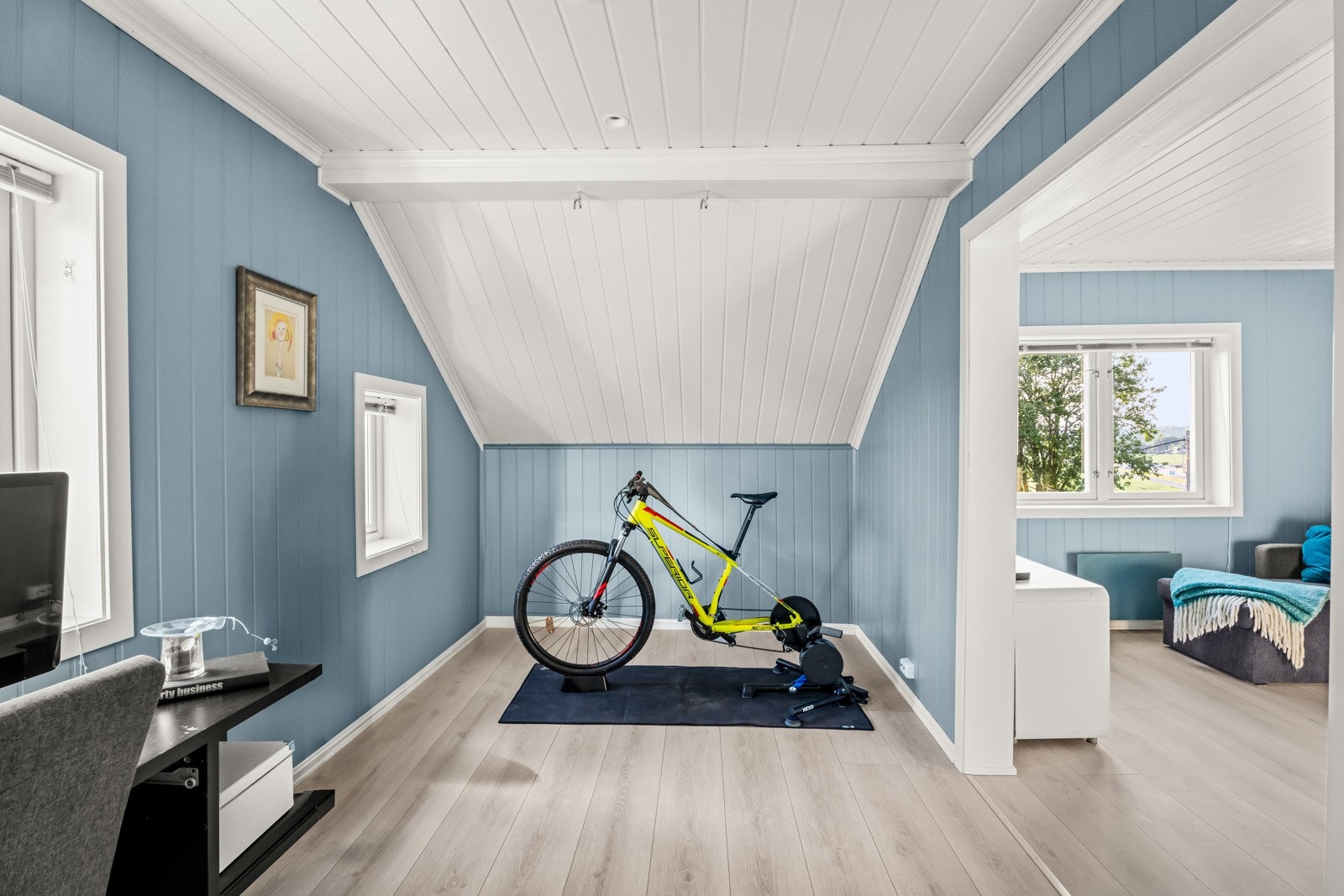 Ett av soverommene, med tilhørende stue, ble pusset opp i 2020. Galleribilde