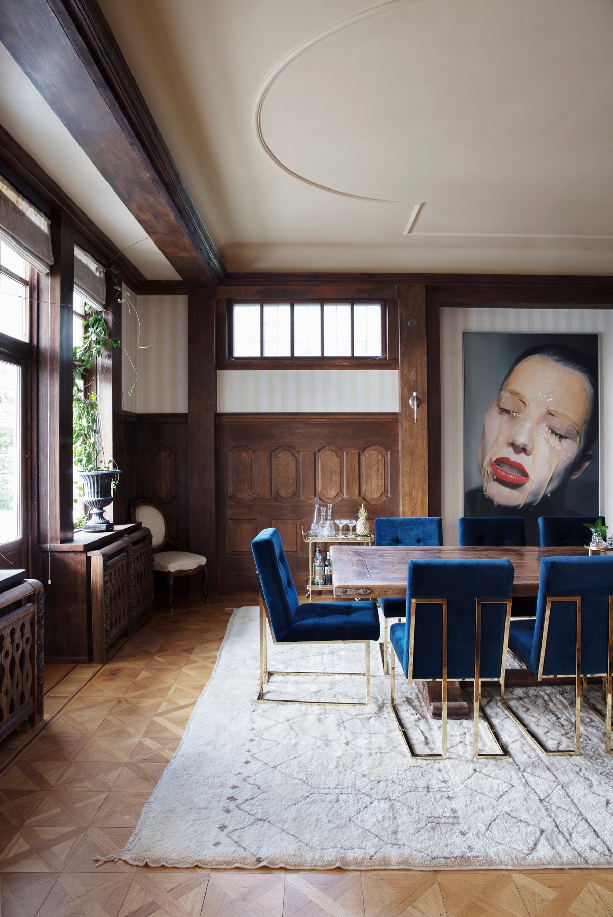 Det er direkte utgang fra spisesalen til uteområdet Galleribilde