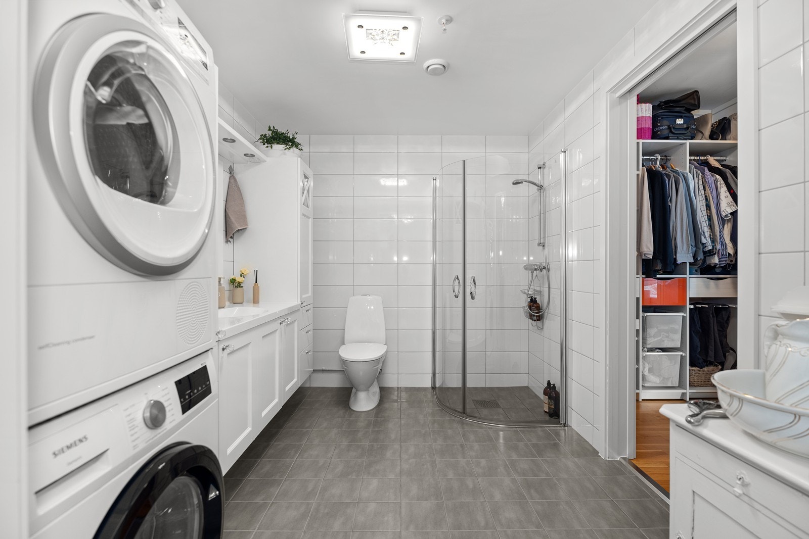 Badet har varmekabler Galleribilde