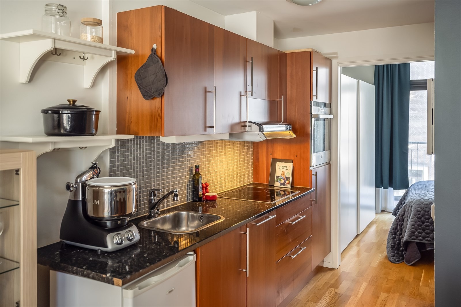 Kjøkkenet holder en god stand og har fått tilstandsgrad 1 av takstmann. Galleribilde