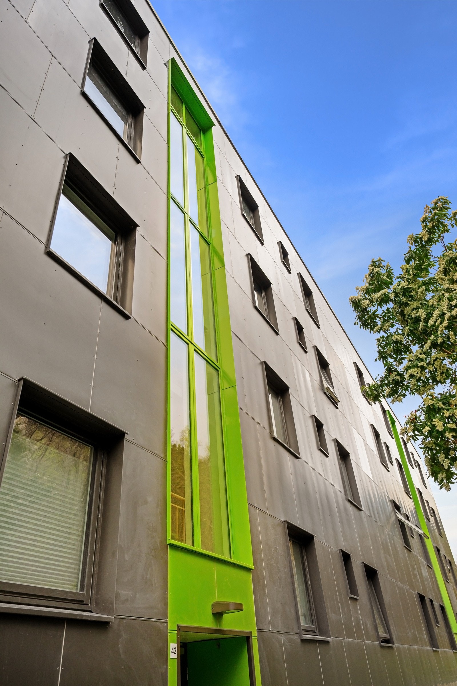 Bygget er nylig rehabilitert utvendig Galleribilde