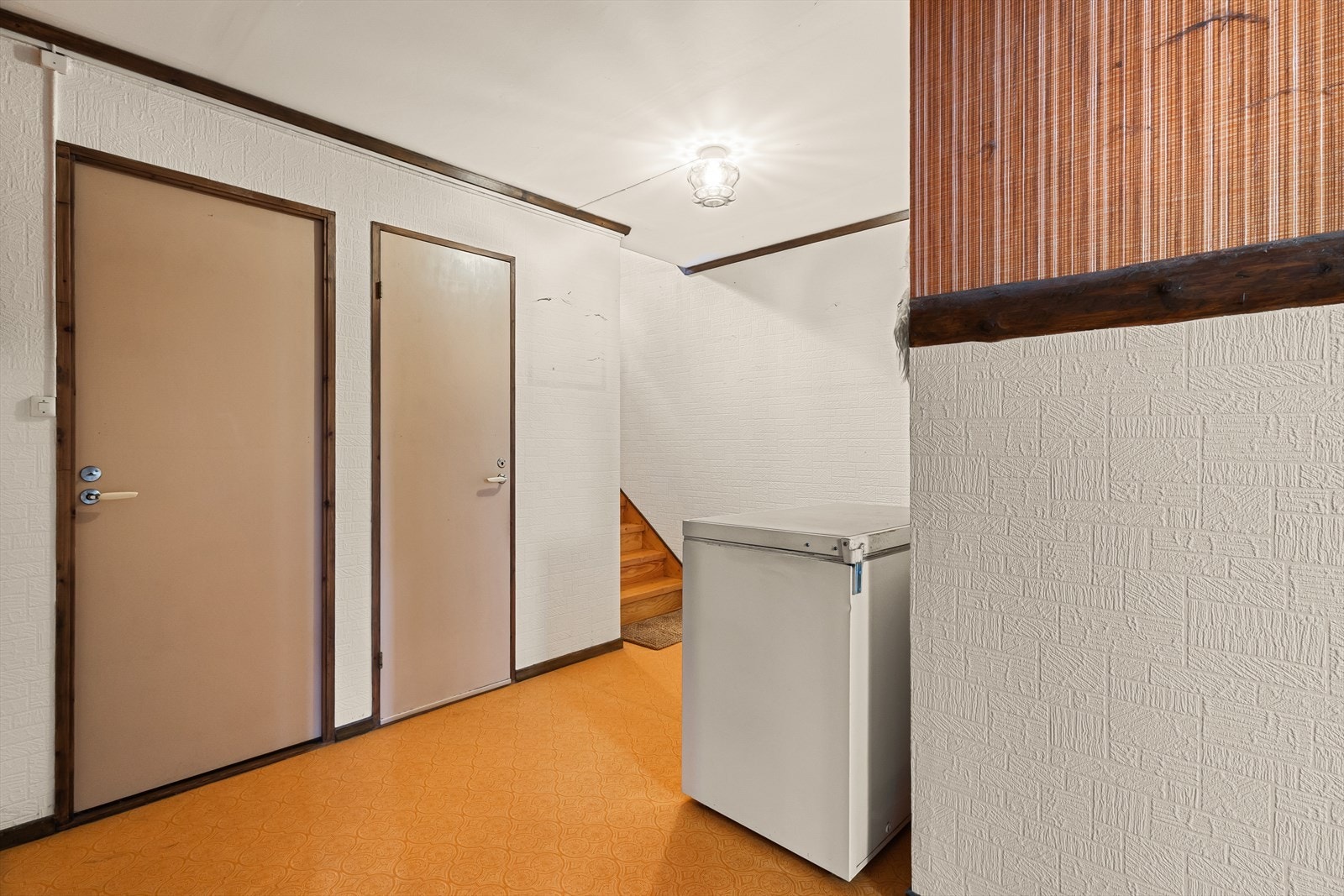 Godt med oppbevaringsplass i flere boder Galleribilde