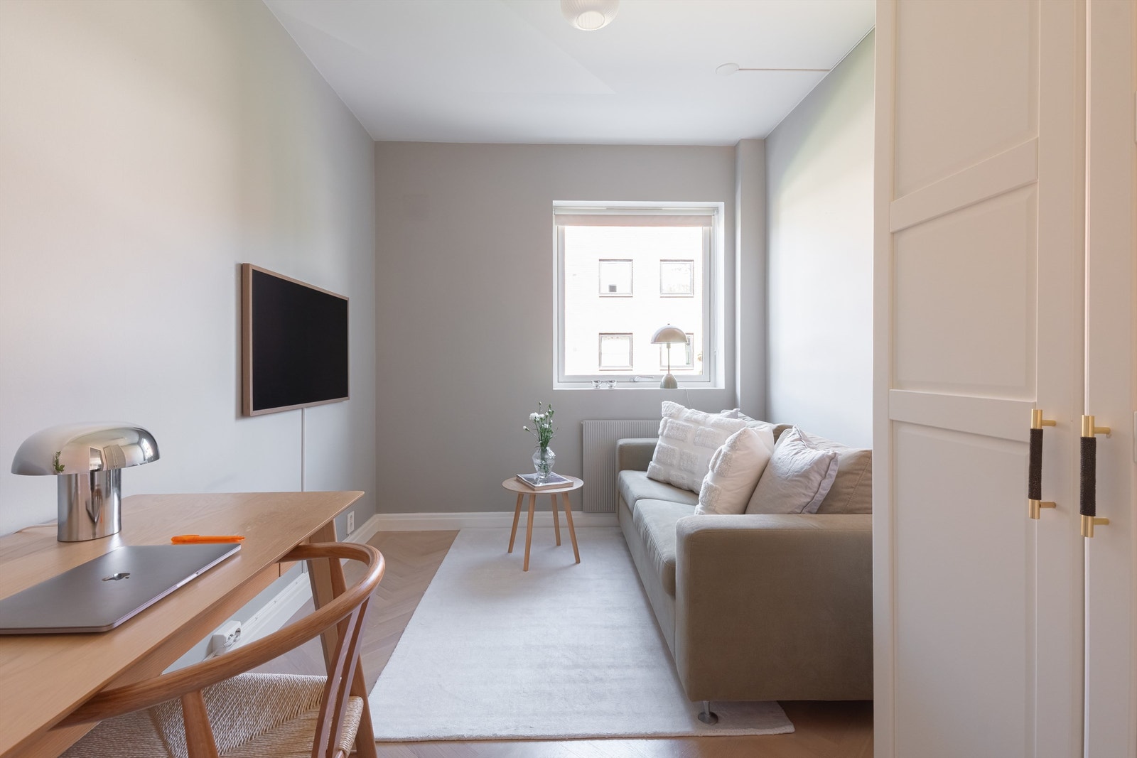 Her er det god plass til seng, pult eller annet ønskelig. Galleribilde