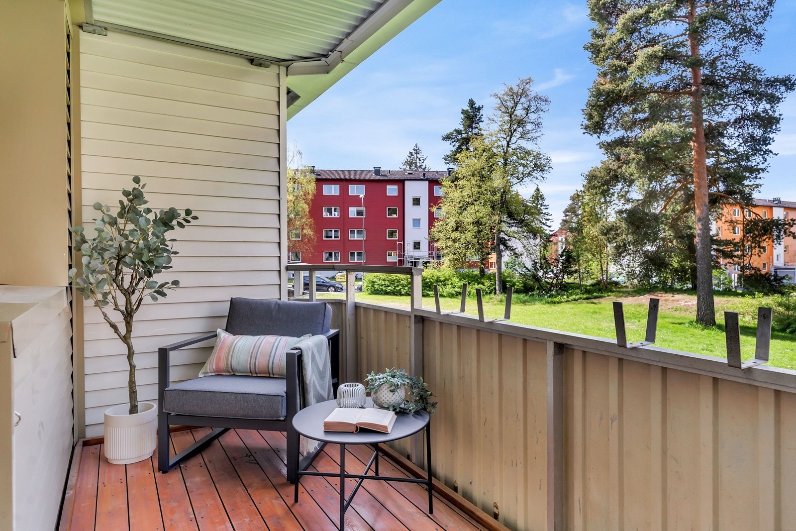 Dette er en pen og arealeffektiv 3-roms leilighet med god standard. Galleribilde