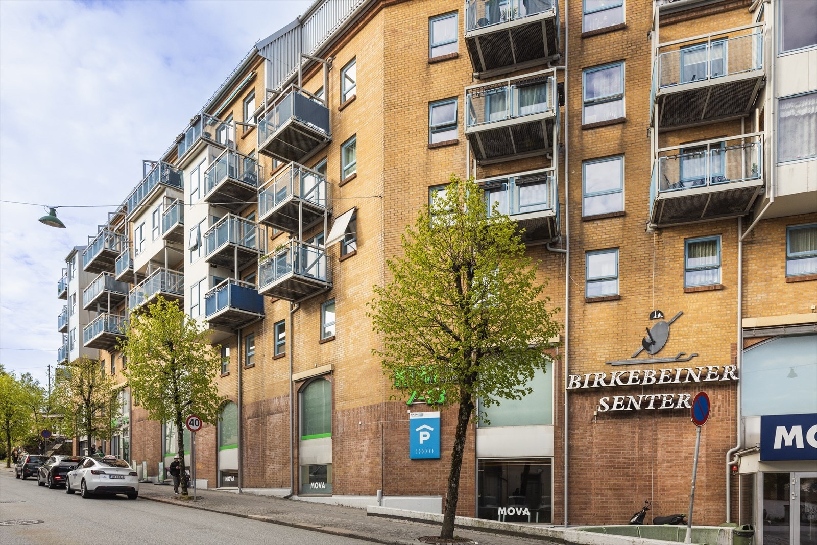 Leiligheten har en fantastisk beliggenhet i vakre Sandviken, med kort avstand til alt man trenger i hverdagen. Galleribilde