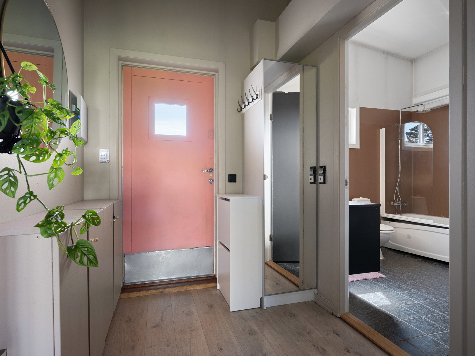 Entré/gang Galleribilde