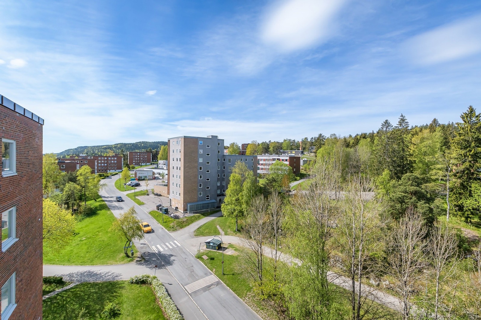 Balkongen vender mot grønne og rolige omgivelser. Galleribilde