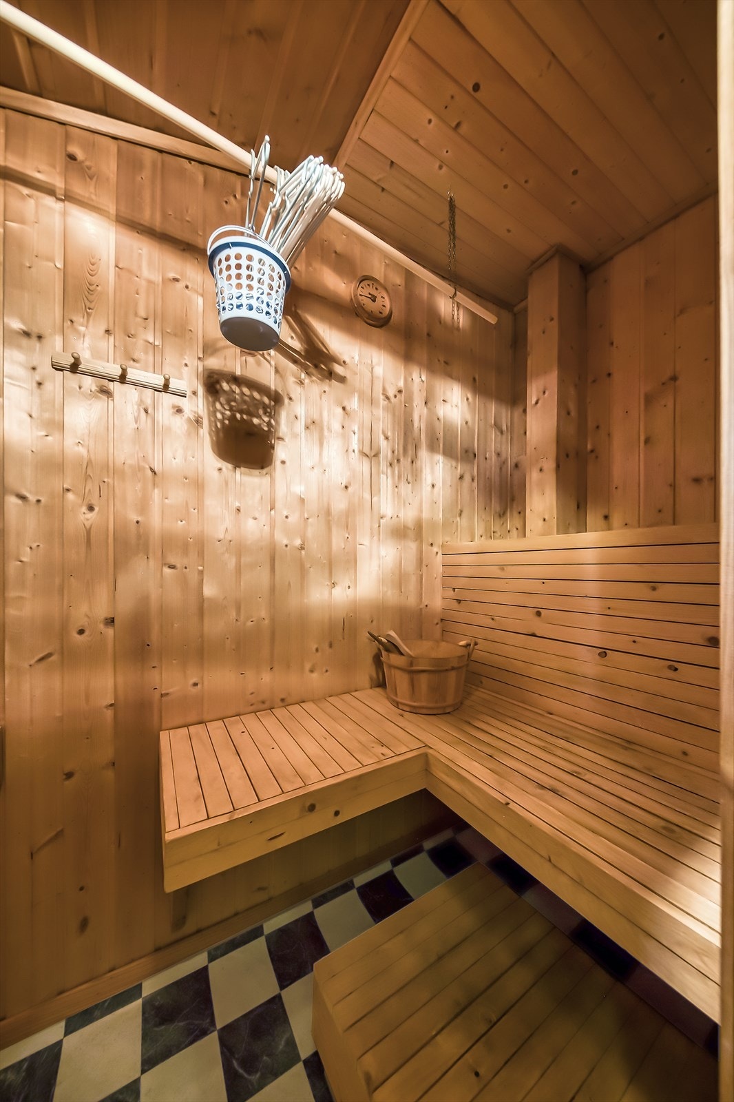 Badstue som det kan nytes godt av etter en lang tur enten på ski eller til fots. Galleribilde