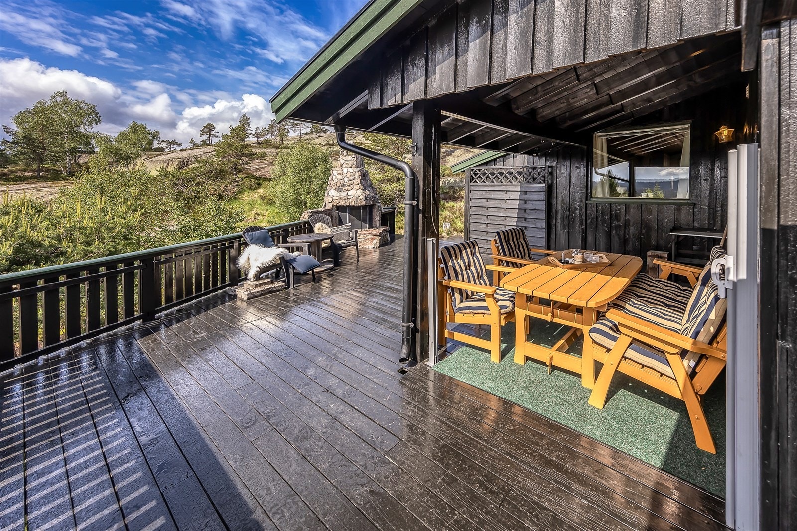 Et fint sted for romantikk, for familiesammenkomster, og ikke minst et sted man kan nyte stillheten i naturens omgivelser. Galleribilde