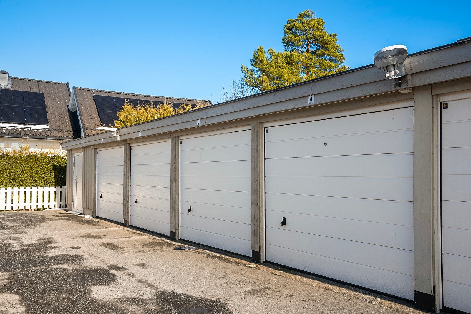 Garasje i rekke medfølger Galleribilde