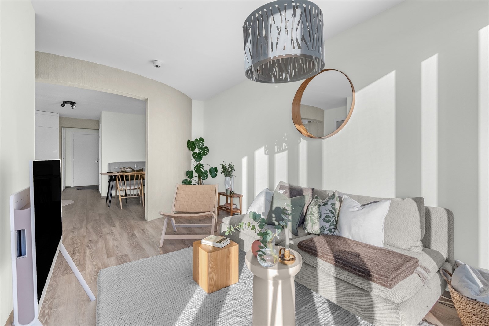 Det er flere møbleringsmuligheter i stuen. Galleribilde