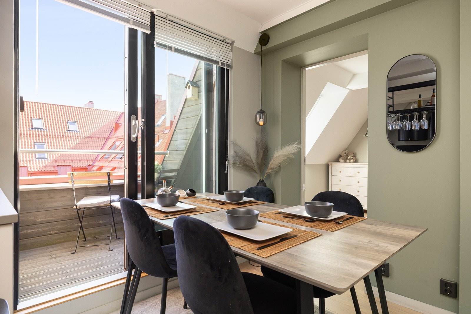 Alle vinduene i leiligheten har 3-lags isolerglass fra 2018. Galleribilde