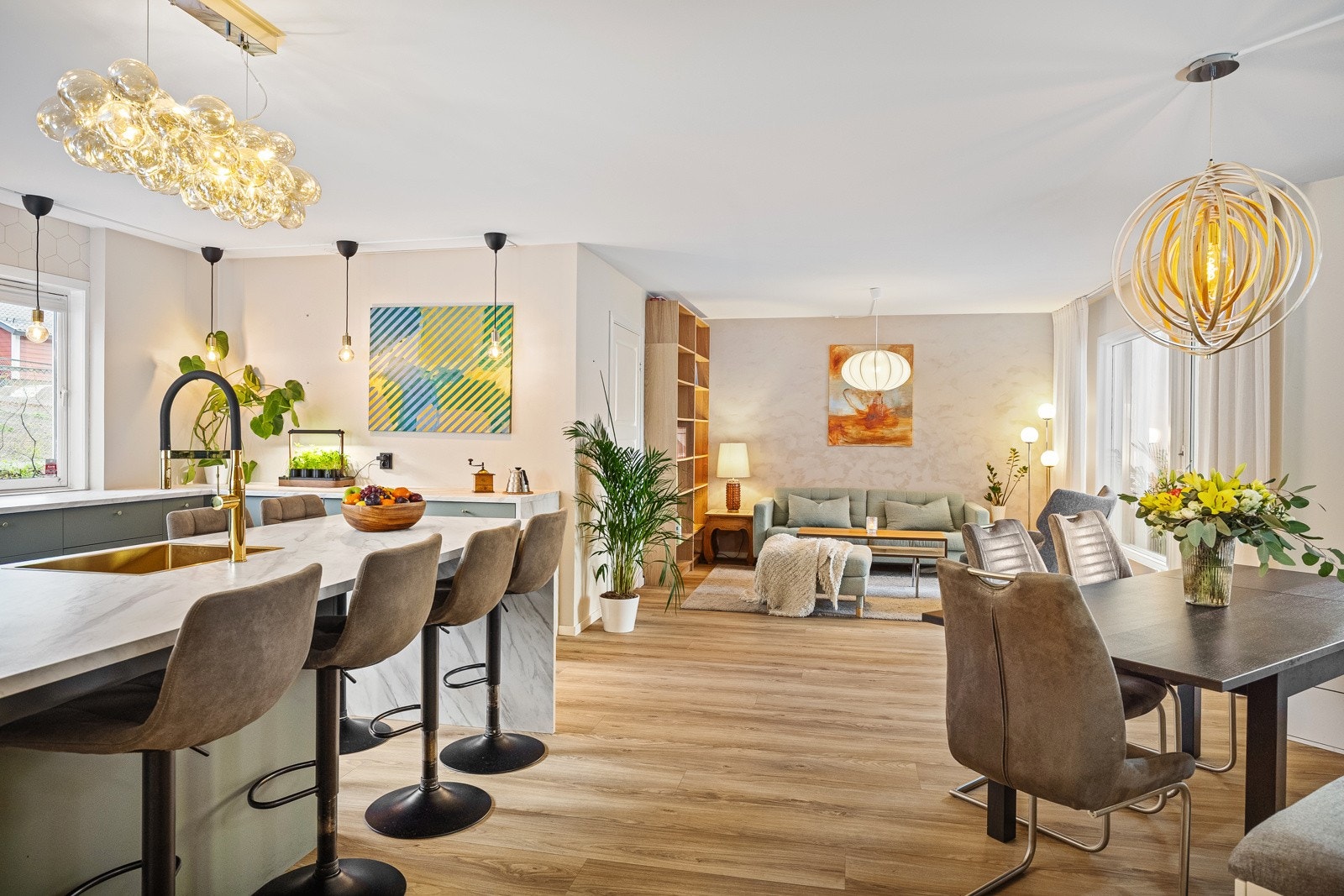 - Velkommen til Valdresgata 25 B, presentert av Eiendomsmegler MNEF/Partner Bjørnar Mikkelsen (tlf. 938 98 132) hos Schala &Partners - Galleribilde