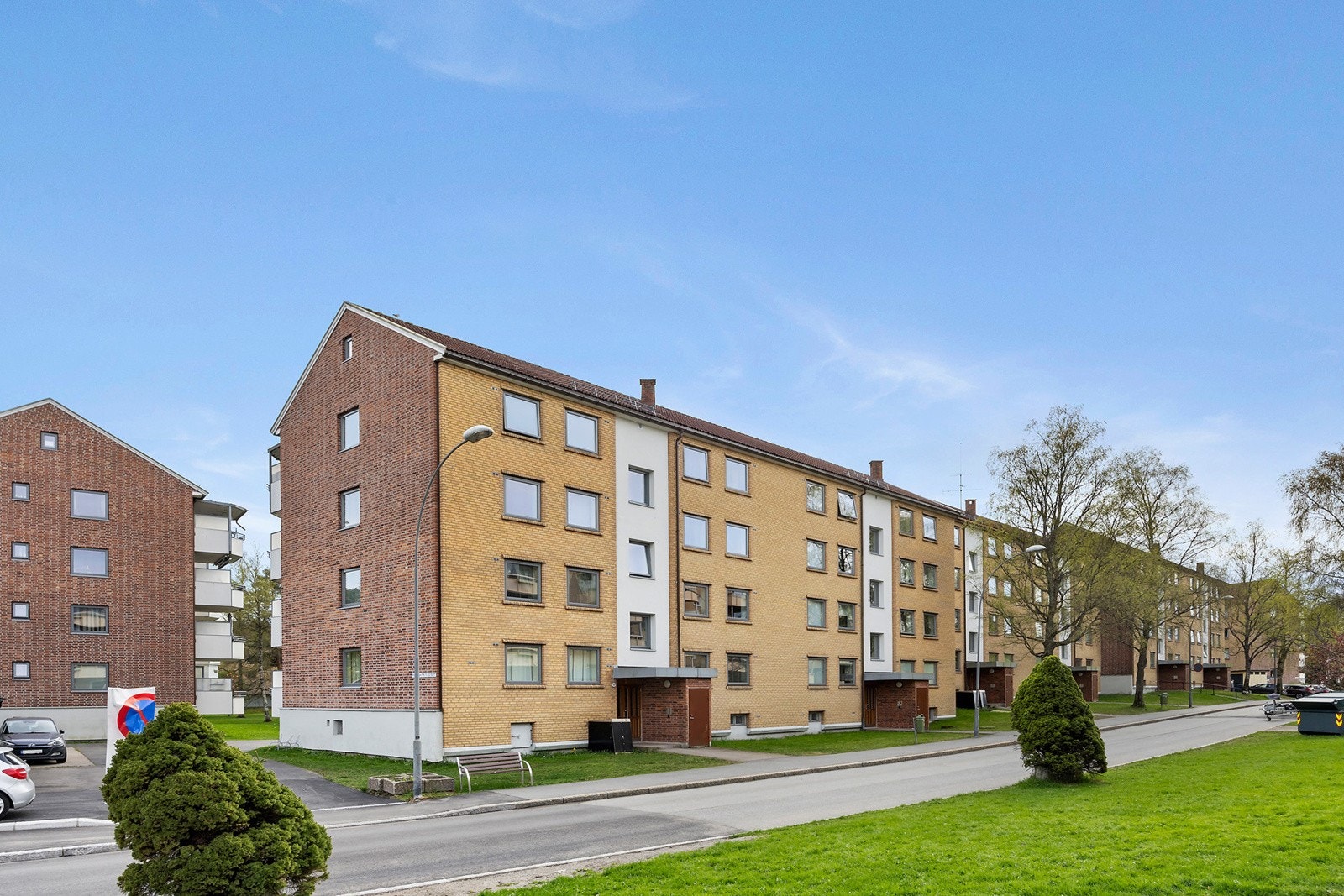 Flott fasade og hyggelig område Galleribilde