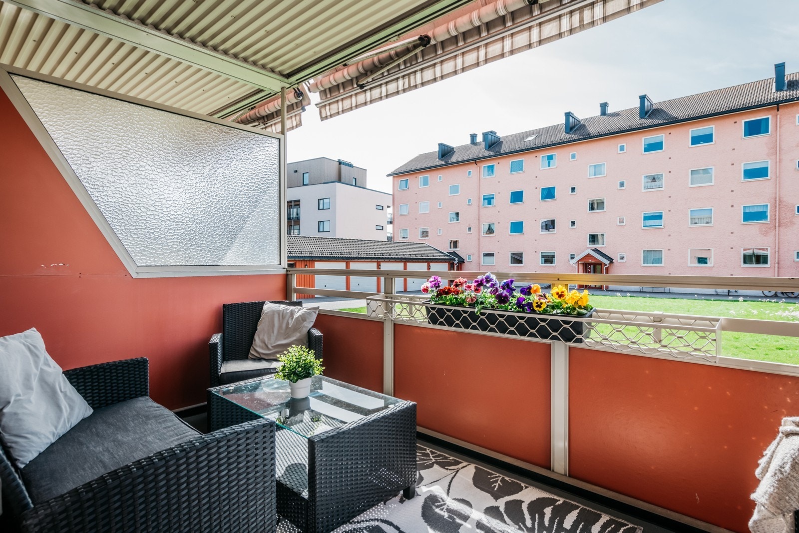 Vestvendt balkong, som gir deg en solrik og fin uteplass. Galleribilde