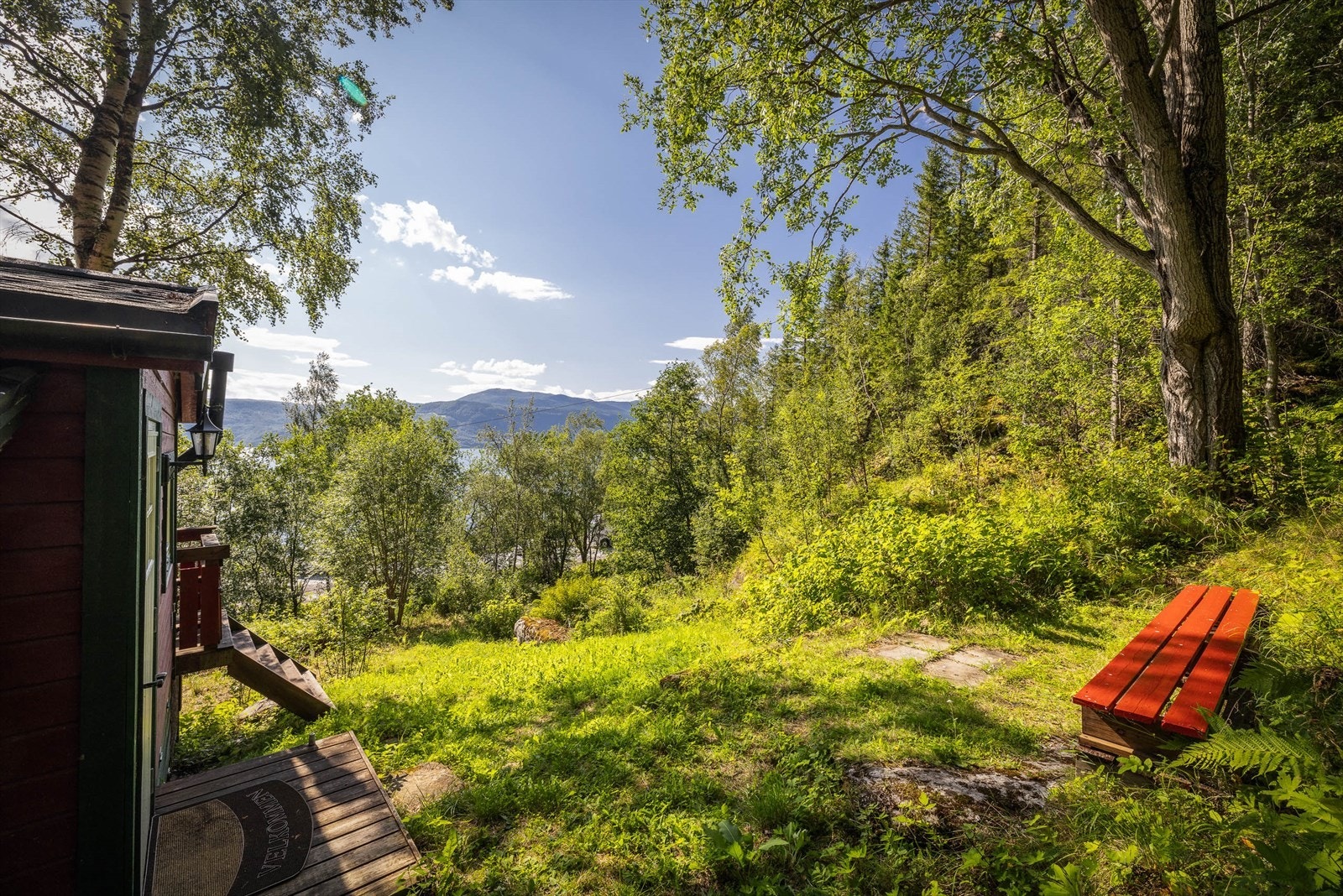 Hytten ble oppgradert og restaurert både utvendig og innvendig fra cirka 2009. Innlagt strøm, og vanntilførsel fra privat brønn i området Galleribilde