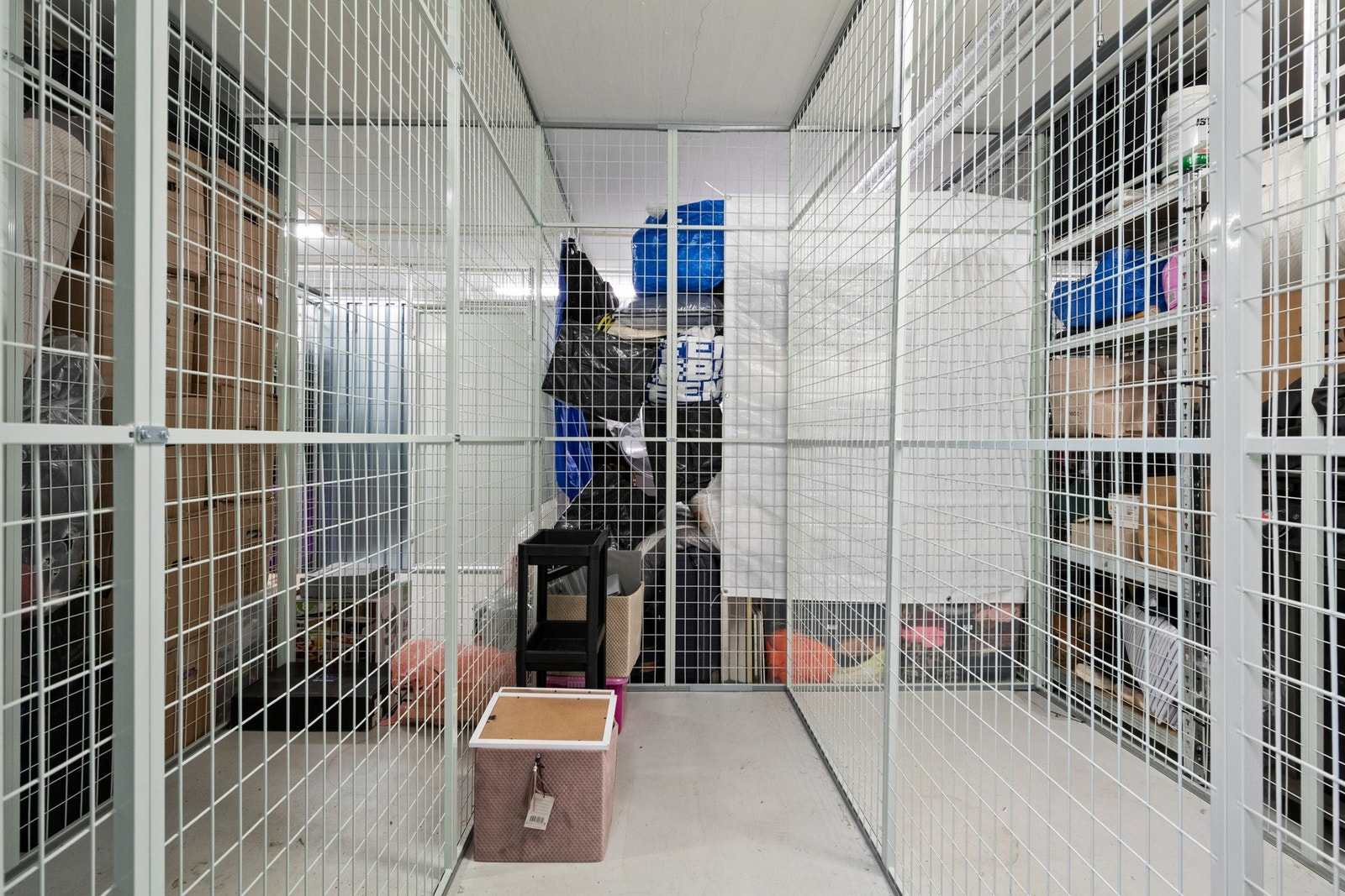 Lagringsplass finnes i en disponibel bod på ca. 2 kvm i byggets første etasje. Galleribilde