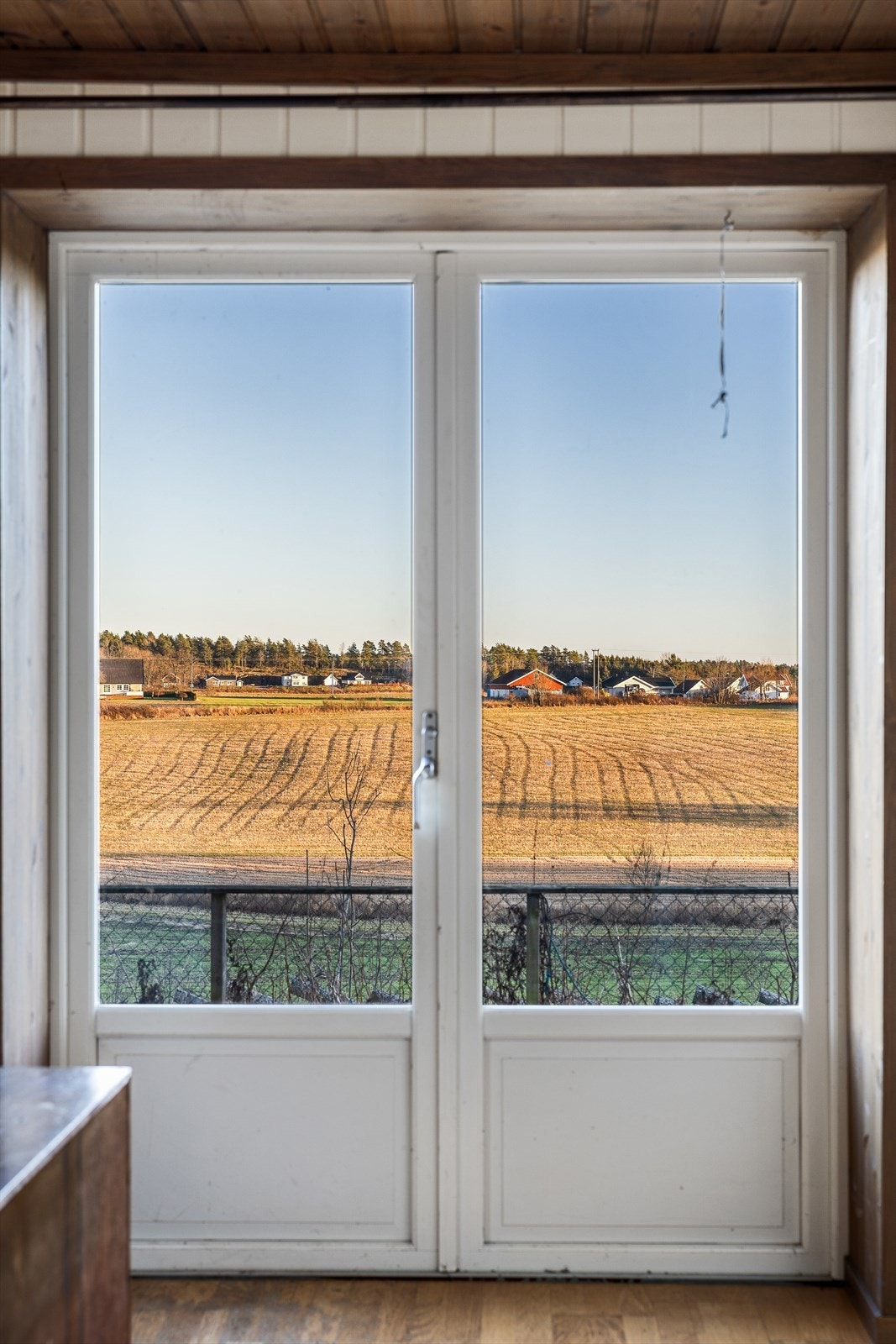 Flott utsikt ut mot landlige omgivelser Galleribilde