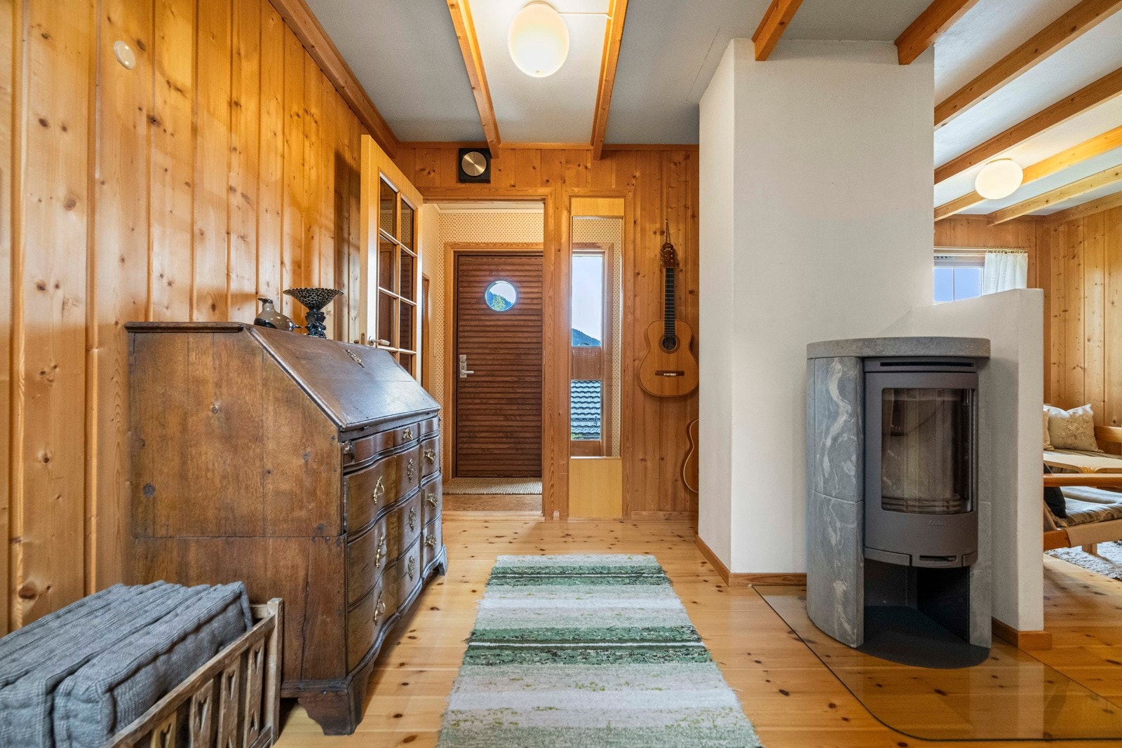 Inngangsparti / gang i underetasjen Galleribilde